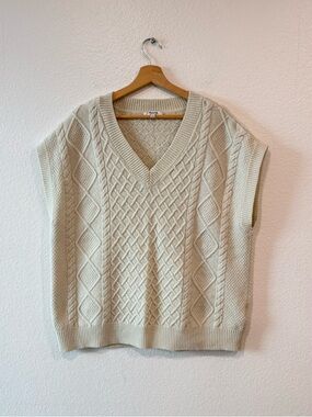 Cable Knit V-Neck Sweater Vest - Cream